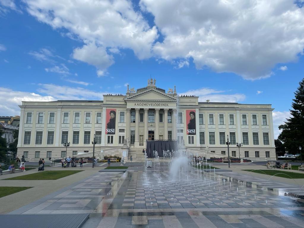 Cosy Inner City Getaway Bestern Сегед Екстериор снимка